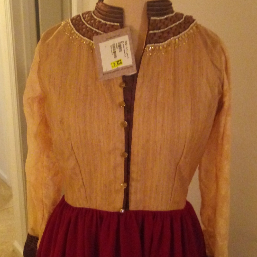 Dress - Picture 7 of 8